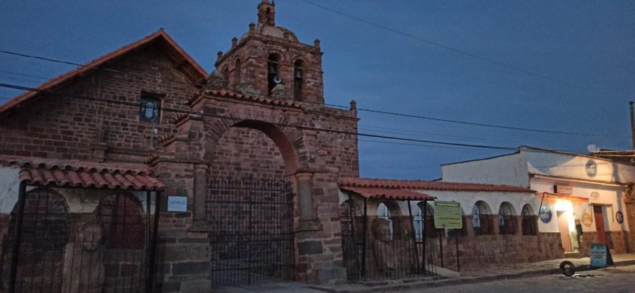 Turismo vivencial, astronomía y arte andino en Tiahuanacu