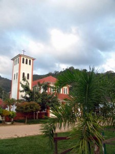 Iglesia Rurrenabaque_jpg