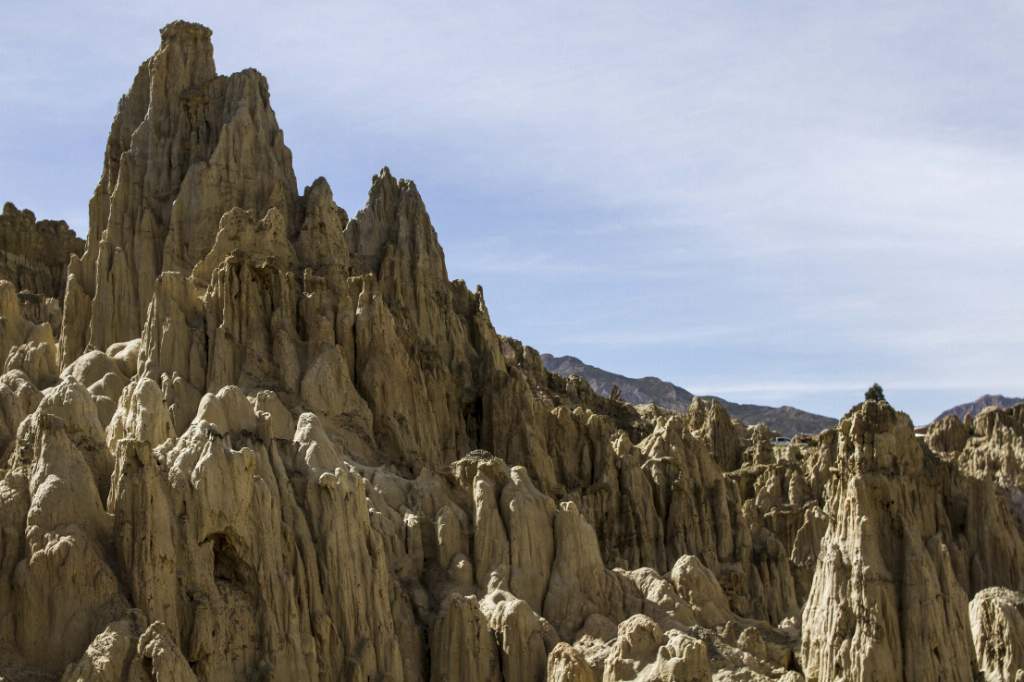 El Valle de la Luna es una extraña formación geológica a media hora del centro de la ciudad.